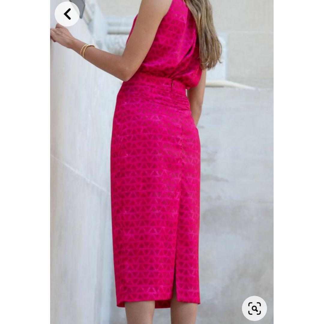 Conjunto fucsia boda de día Cardié — foto 3 de 4