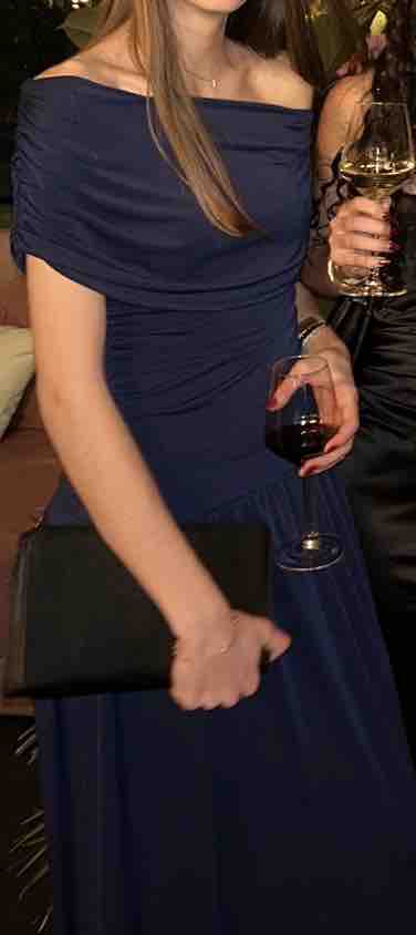 Vestido azul marino Club London — foto 2 de 3