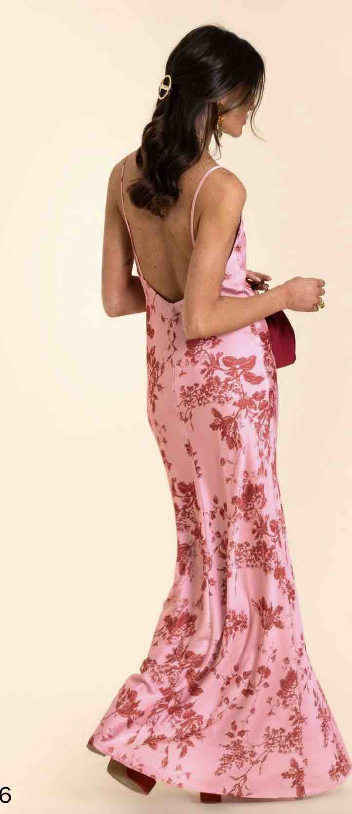 Vestido flores rosa, The are — foto 3 de 5