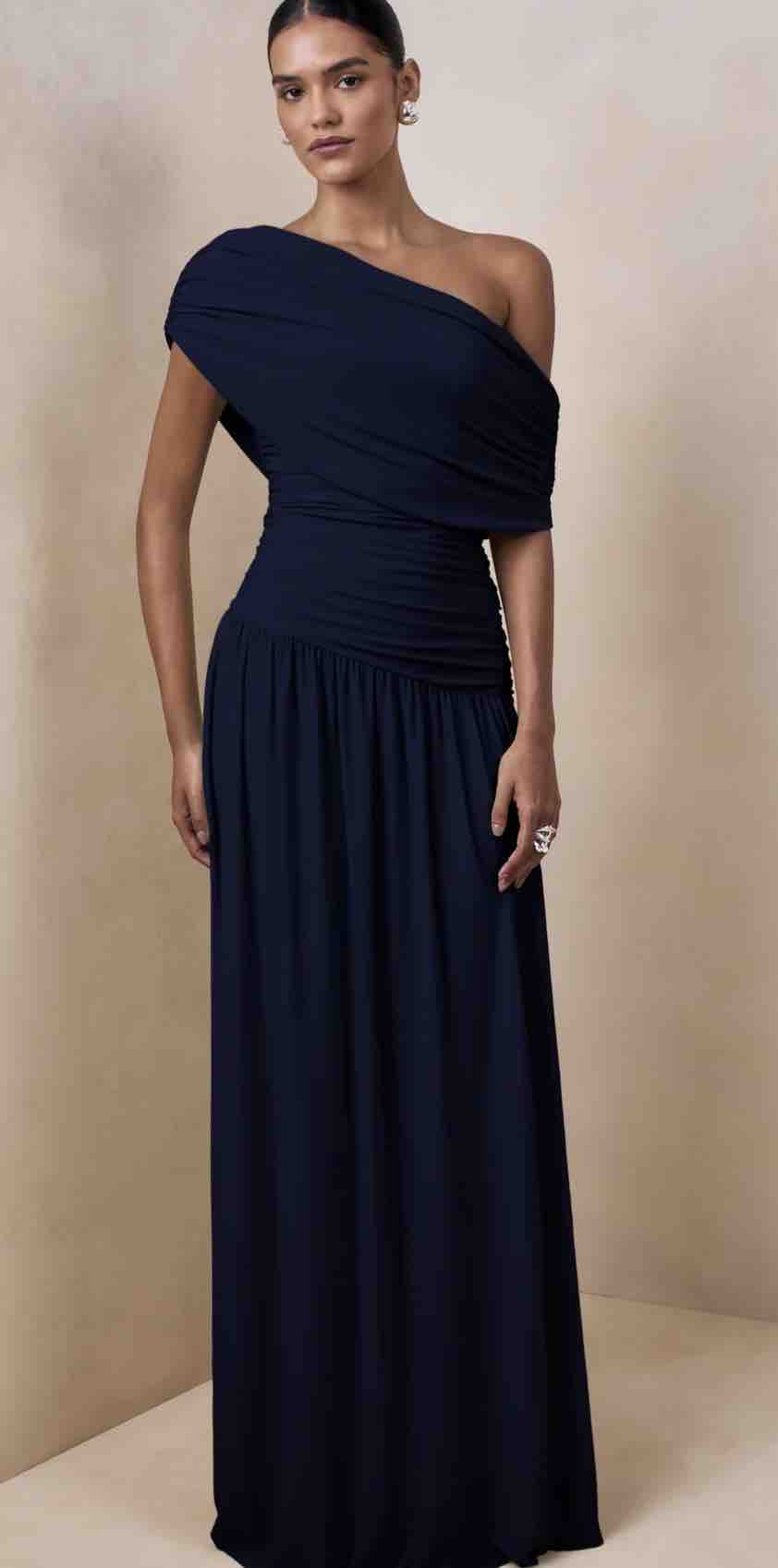 Alquiler Vestido azul marino | Jointy