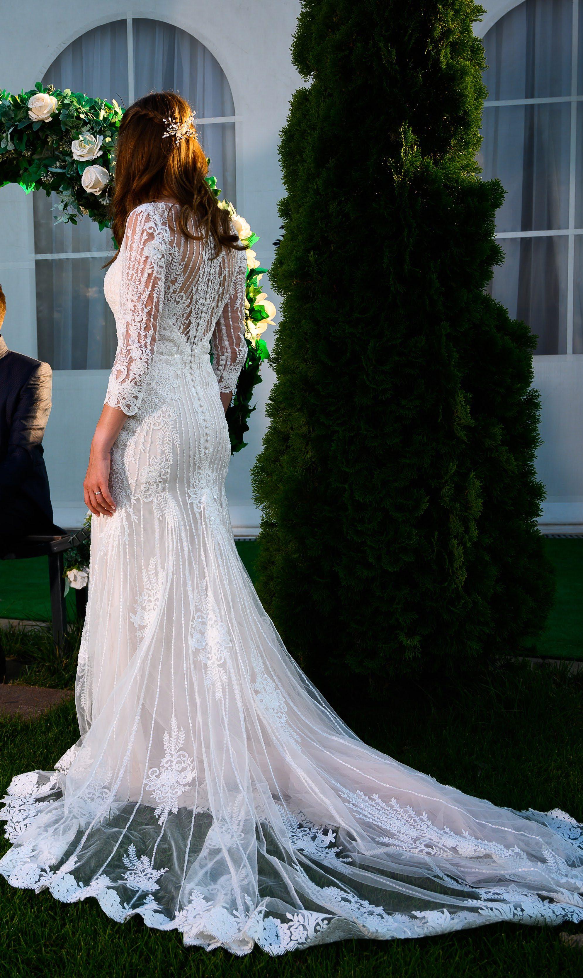 Vestido Pronovias modelo Methone — foto 2 de 6