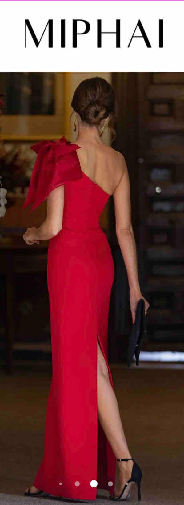 Red Petal Dress miphai — foto 3 de 4
