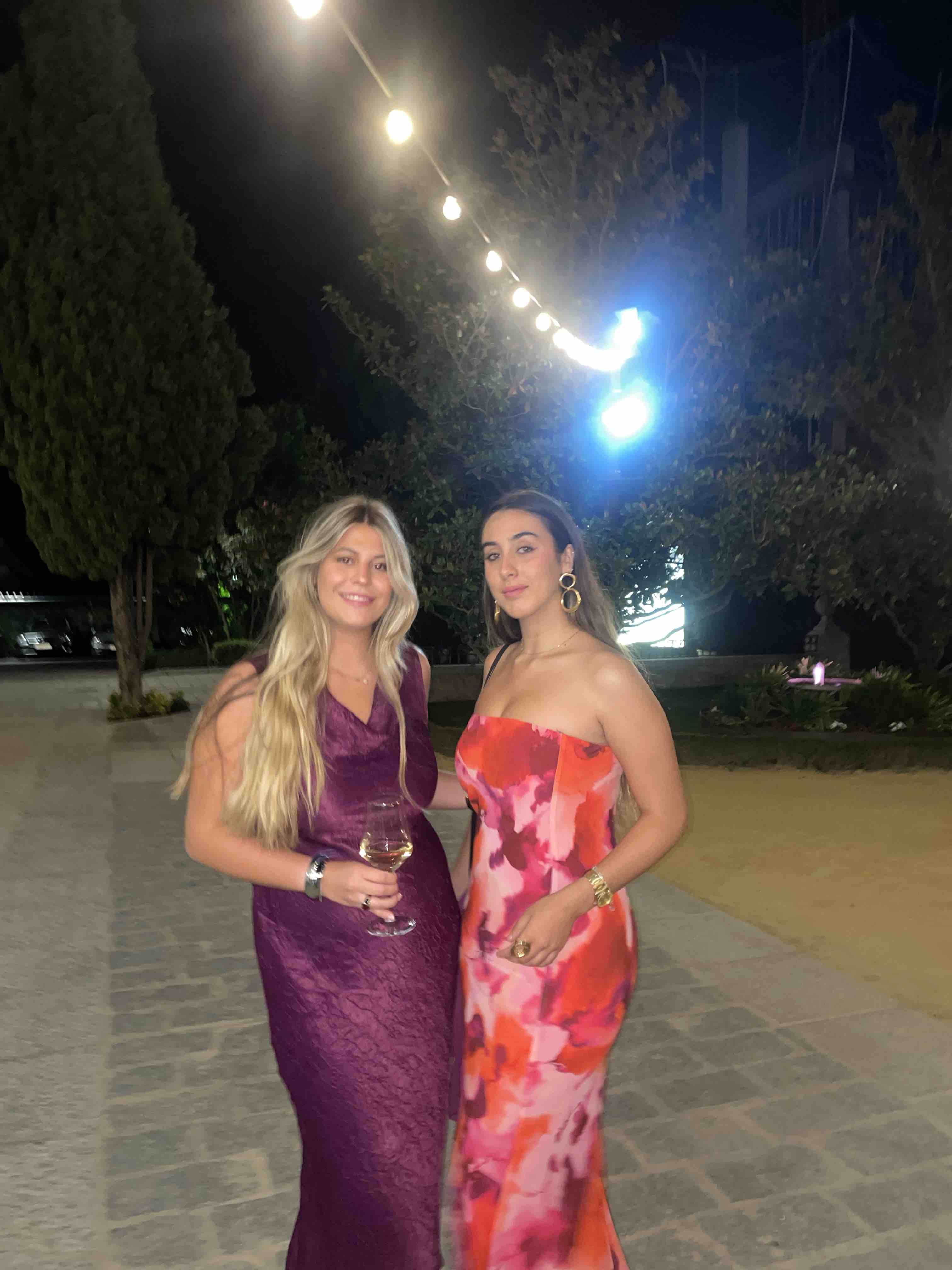 Vestido puesta The Are — foto 2 de 3