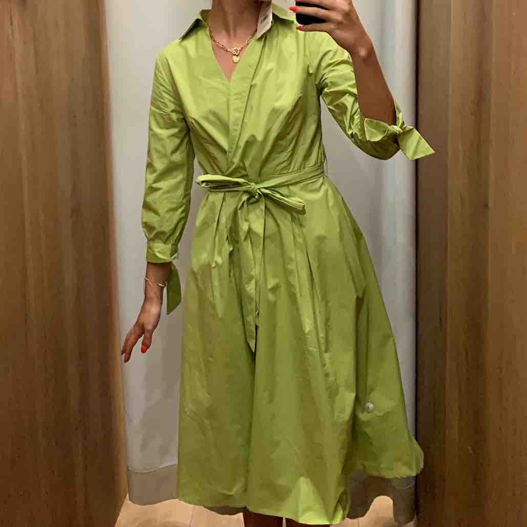 Vestido invitada verde pistacho Javier Simorra — foto 3 de 3
