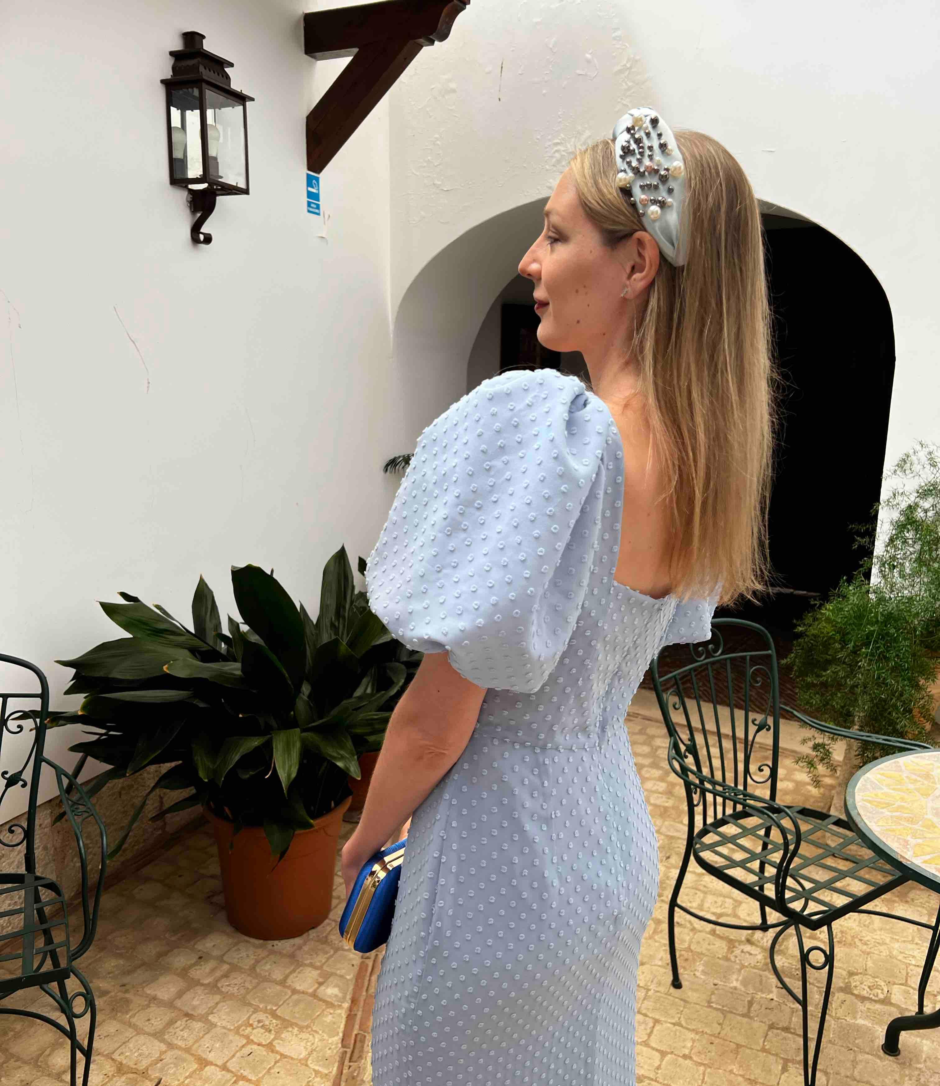 Vestido midi con manga globo en azul pastel de Apparentia — foto 4 de 6