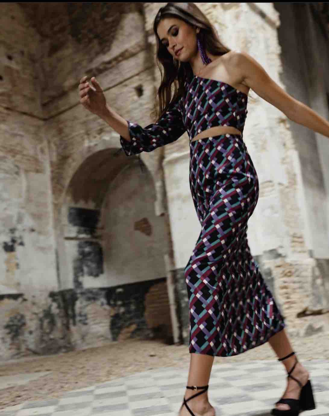 Vestido noon one — foto 1 de 2