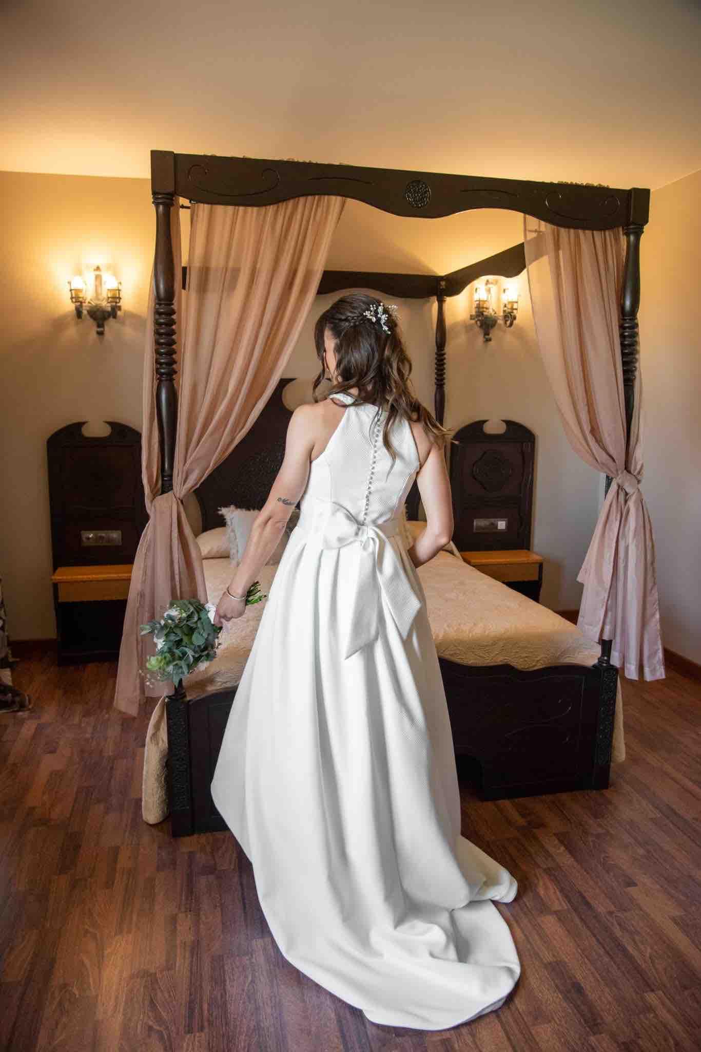 Vestido de boda Luna Novias — foto 2 de 3