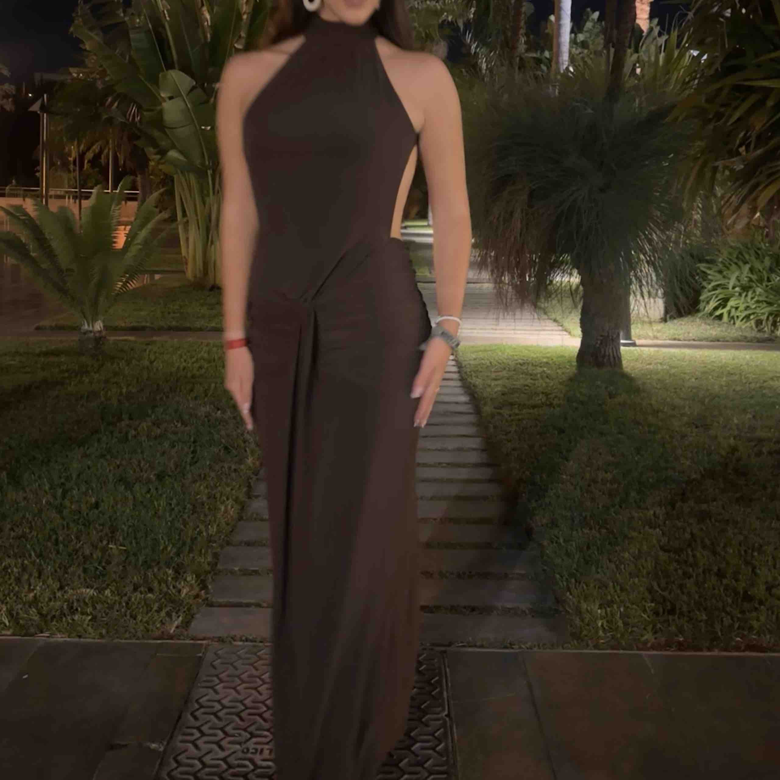 Vestido evento pretty little thing — foto 4 de 4