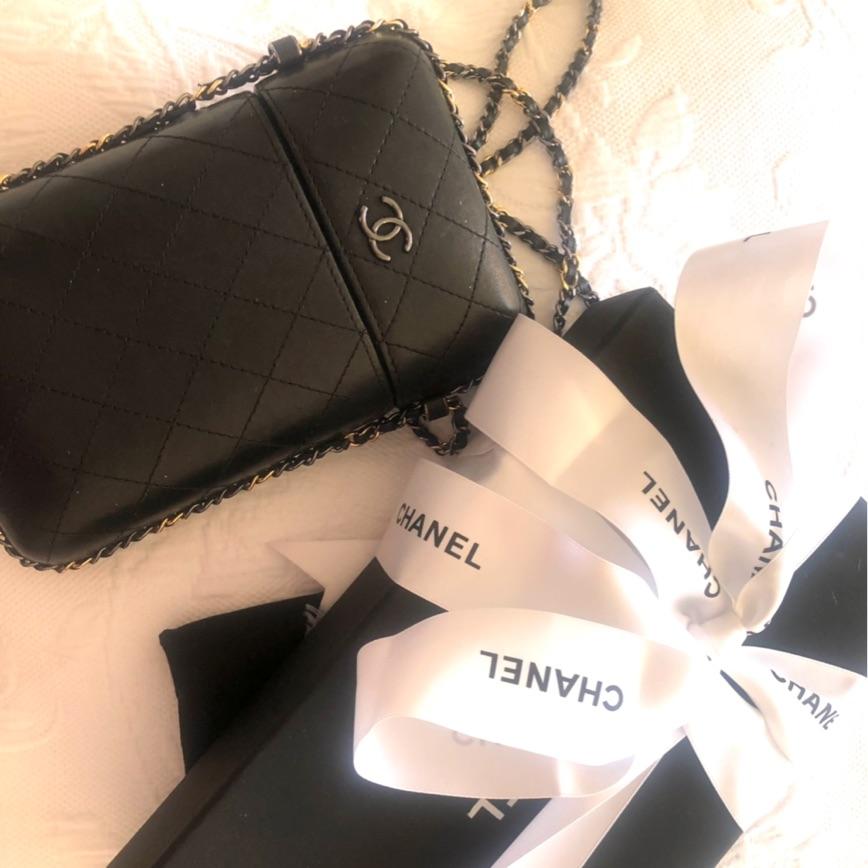 Bolso BANDOLERA de CHANEL — foto 1 de 4