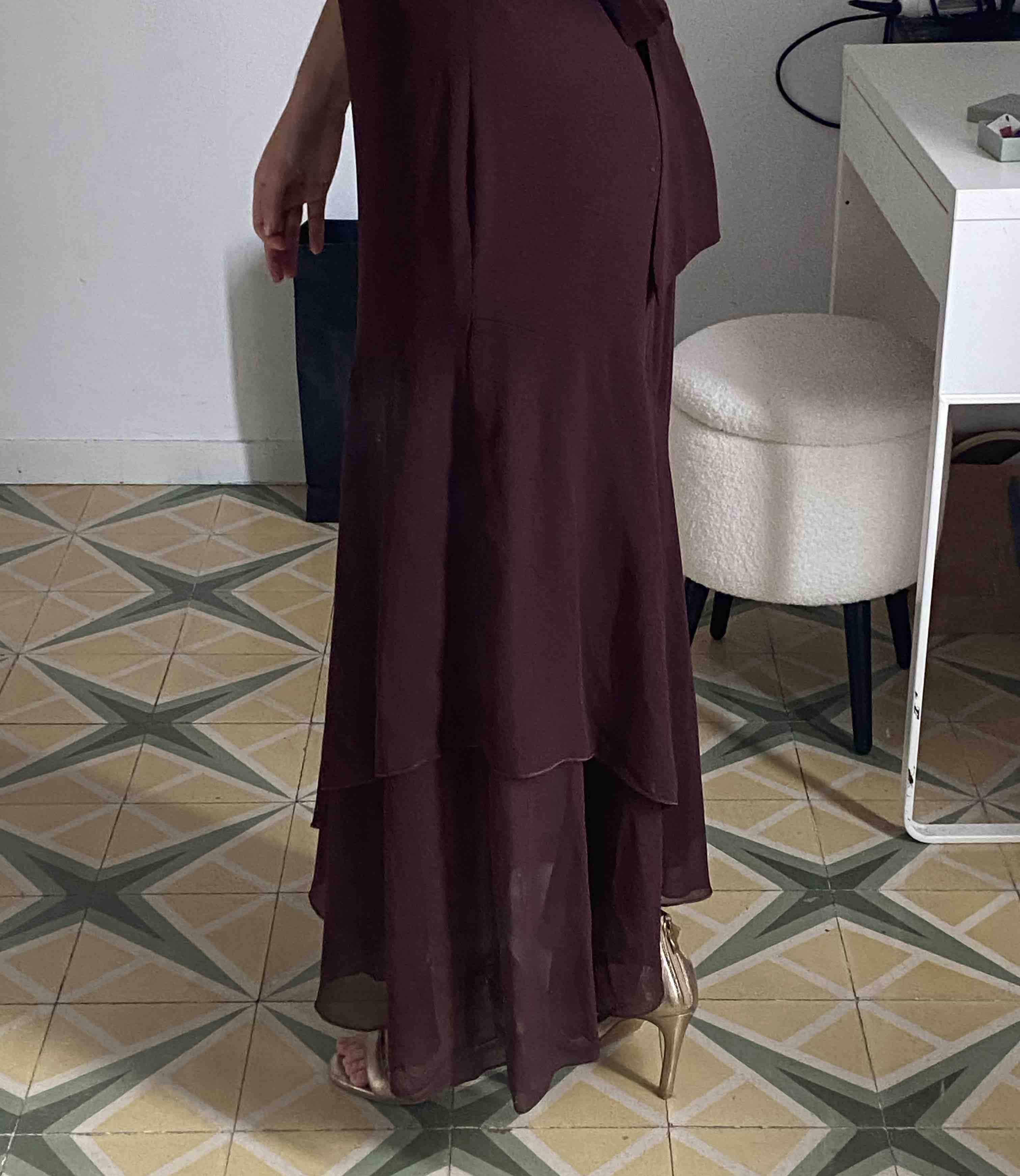 Vestido invitada marrón chocolate miphai — foto 4 de 4