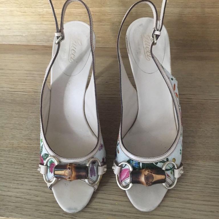 sandalias gucci flores y bambu — foto 1 de 3