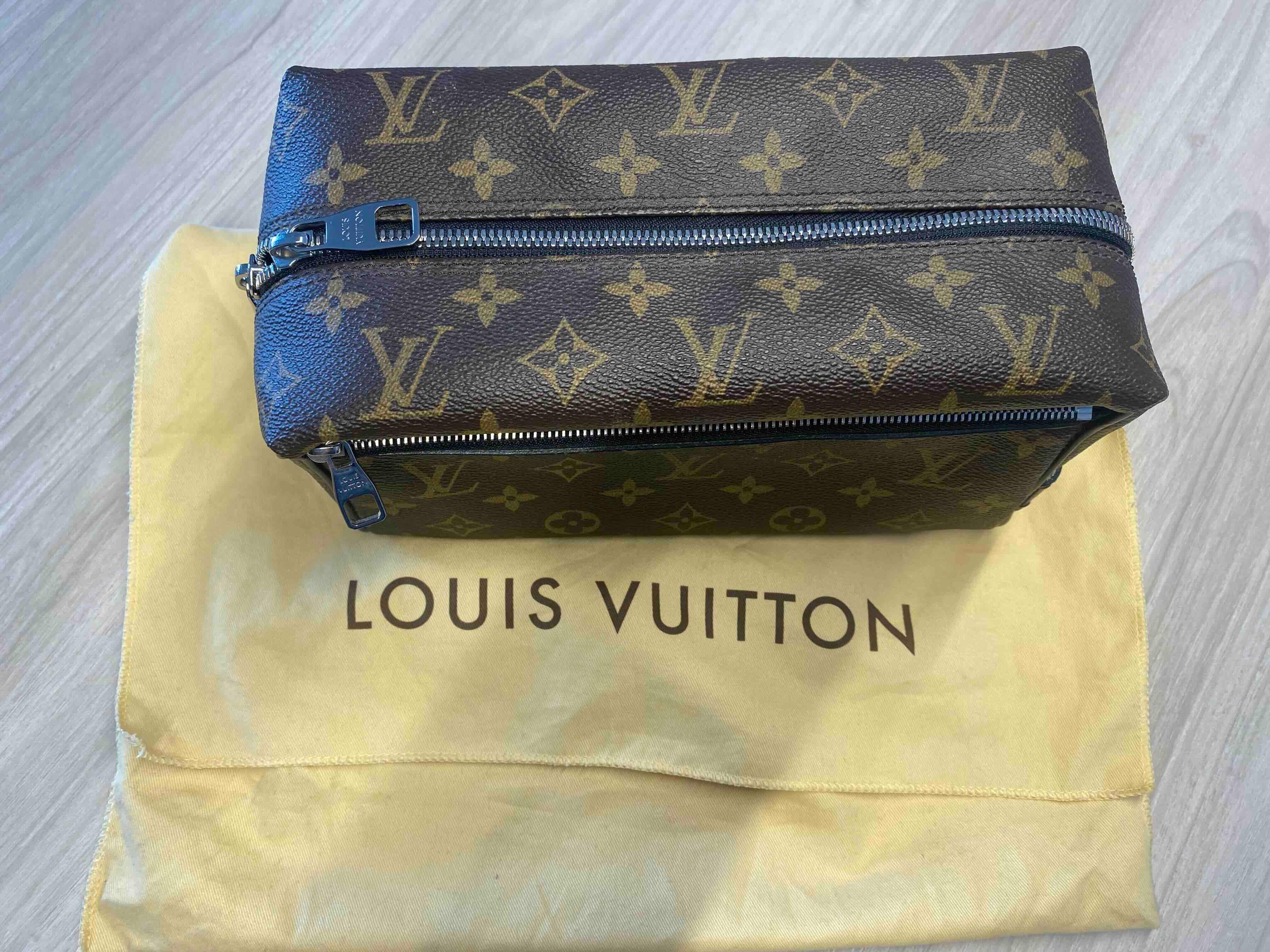 Neceser Louis Vuitton — foto 3 de 4