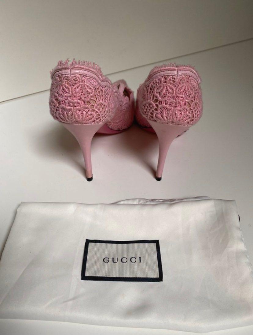 tacones gucci rosas — foto 2 de 6