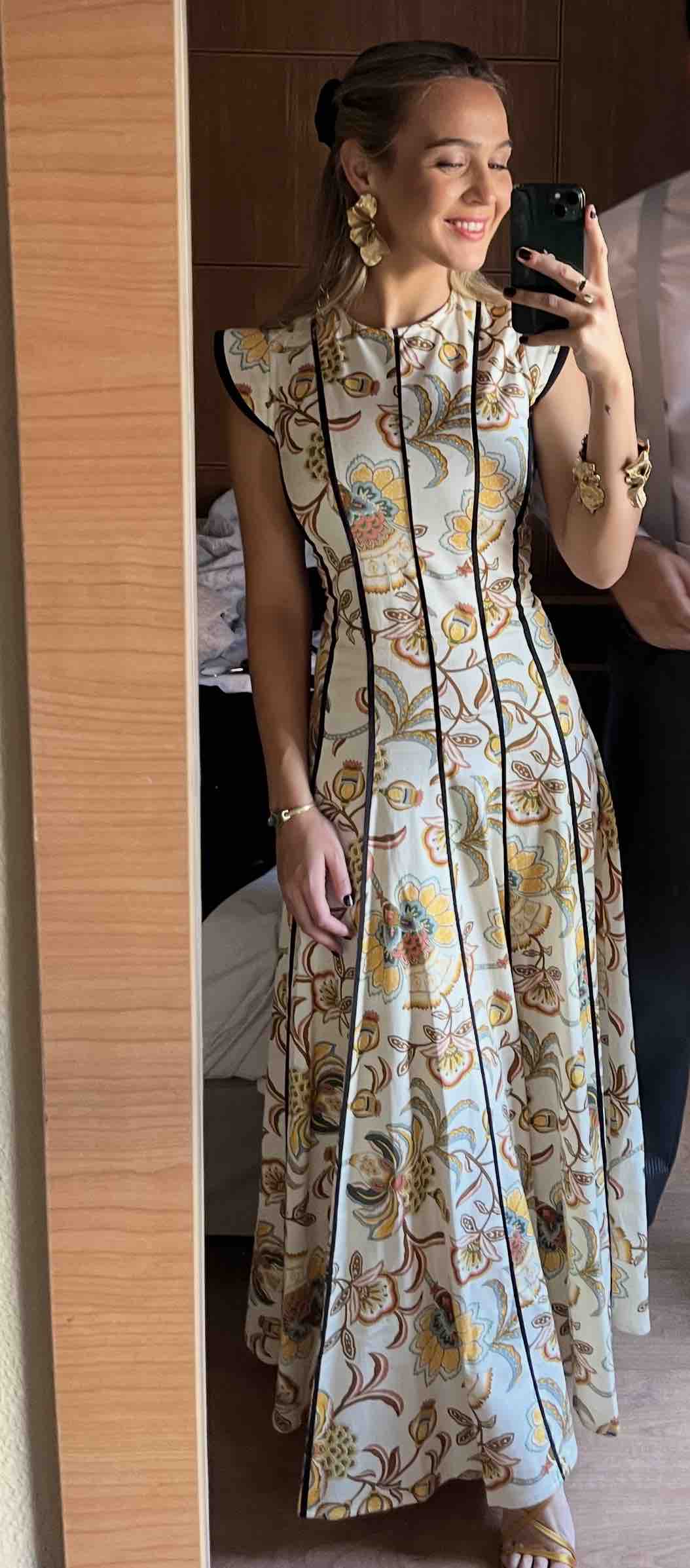 Vestido IQ Collection The IQ Collection — foto 1 de 2