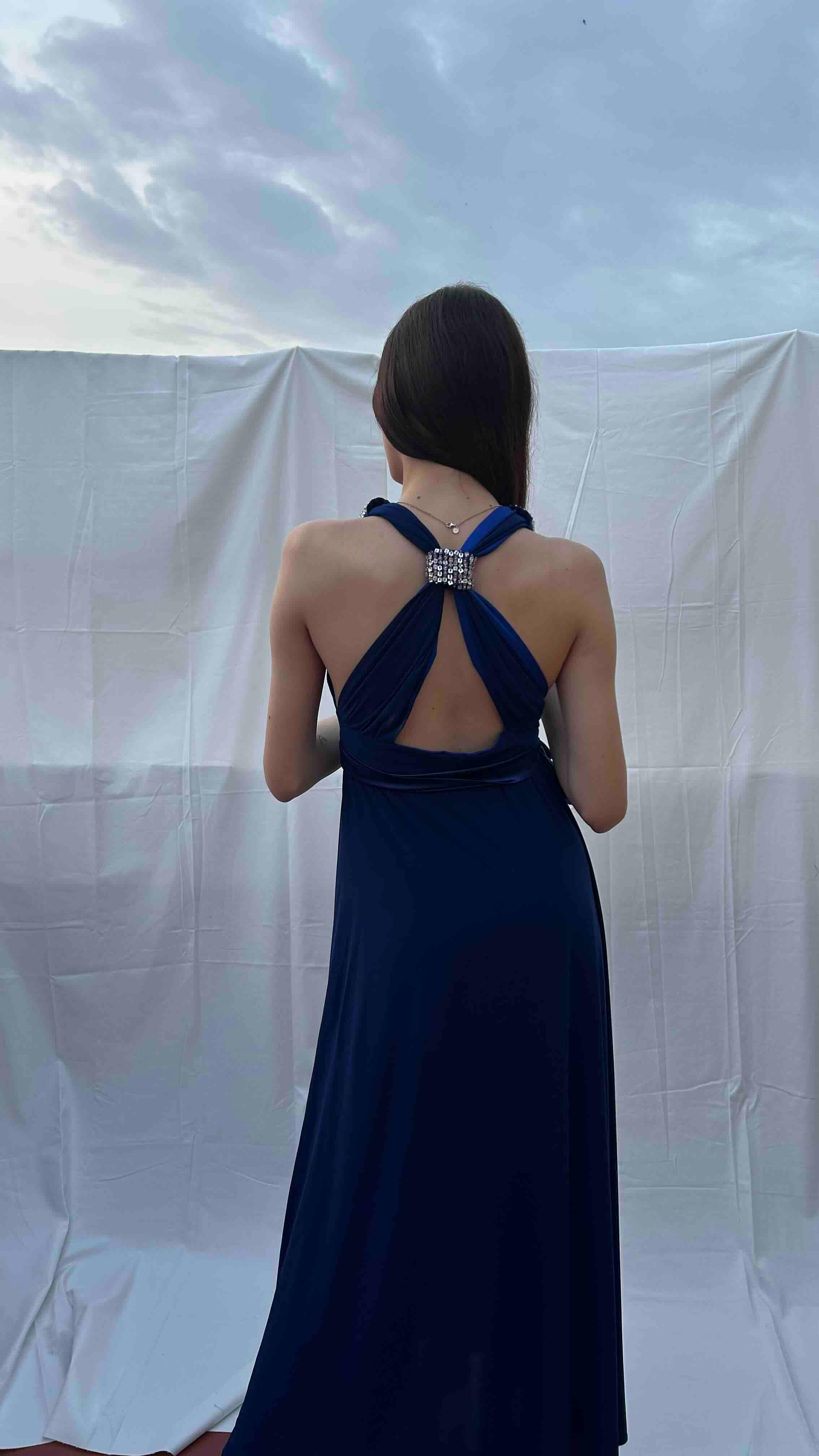 Vestido elegante — foto 1 de 2