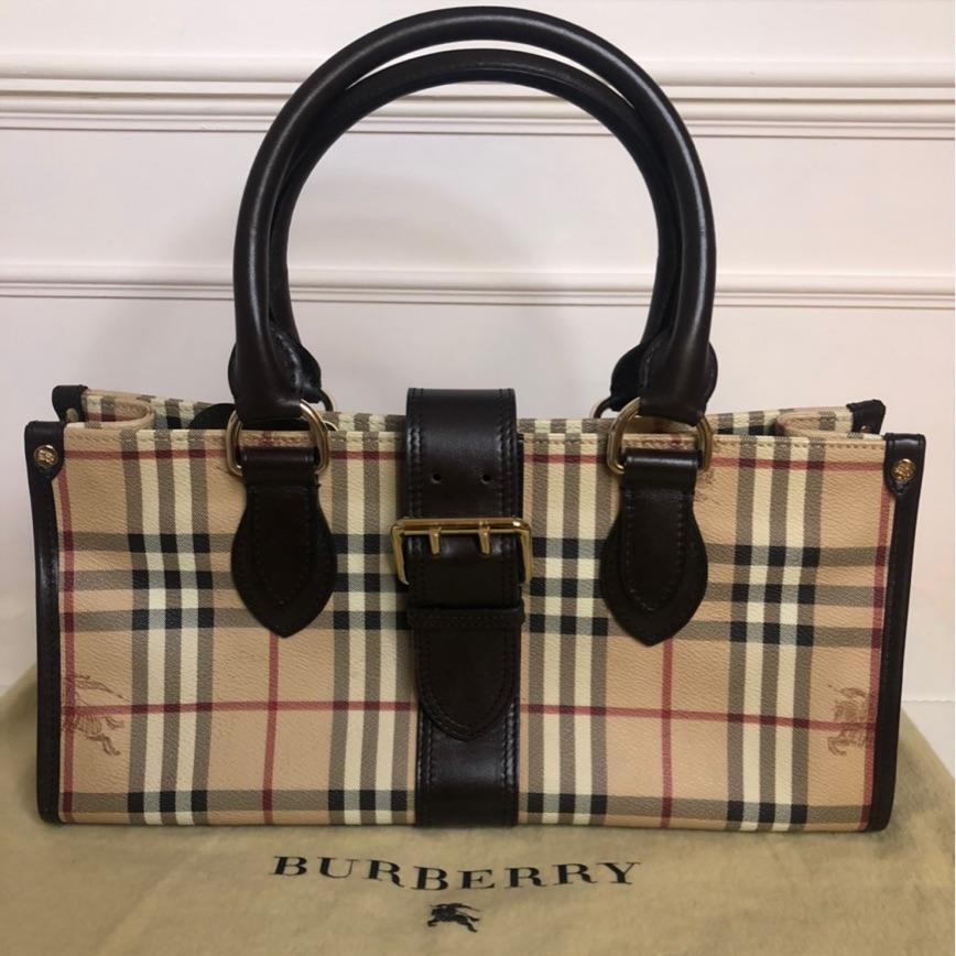 Bolso Burberry — foto 1 de 5