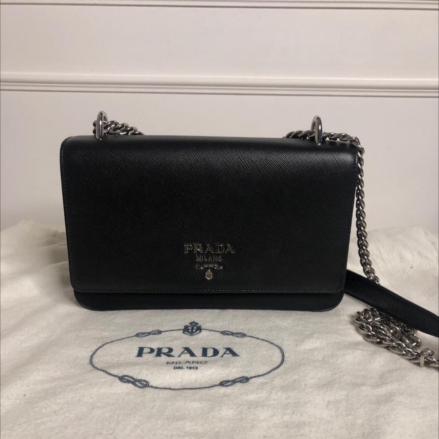 Bolso Prada — foto 1 de 6