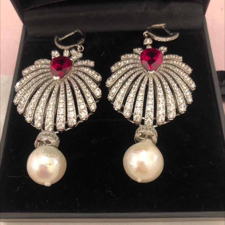 Pendientes VIVIAN SHEN — foto 3 de 3