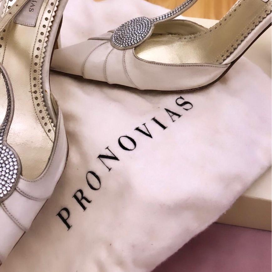 Zapato Novia Pronovias — foto 3 de 4