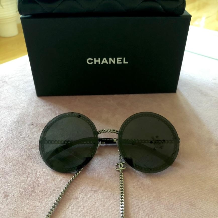 Gafas Chanel — foto 1 de 3