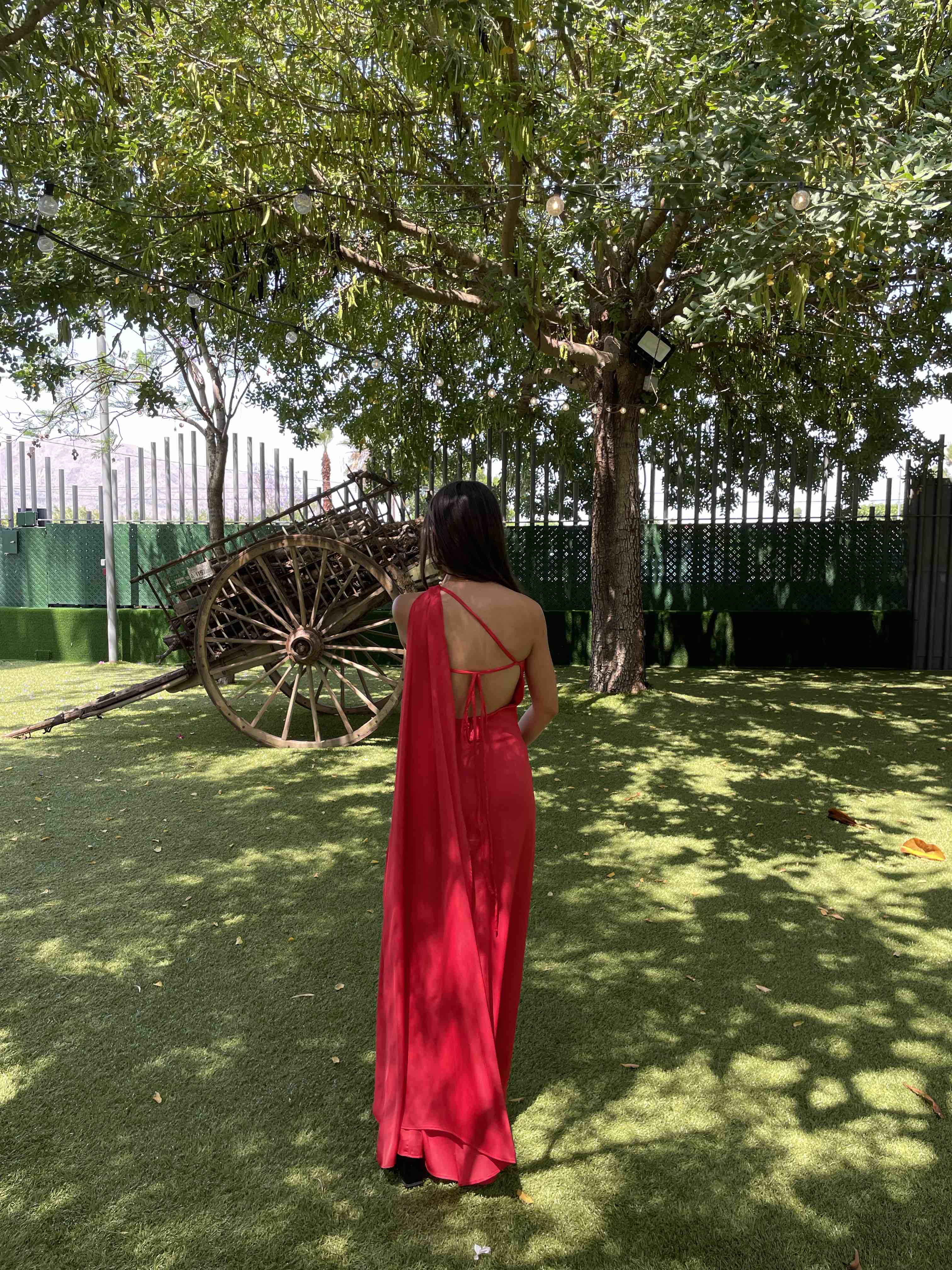 Vestido rojo Miphai — foto 2 de 3