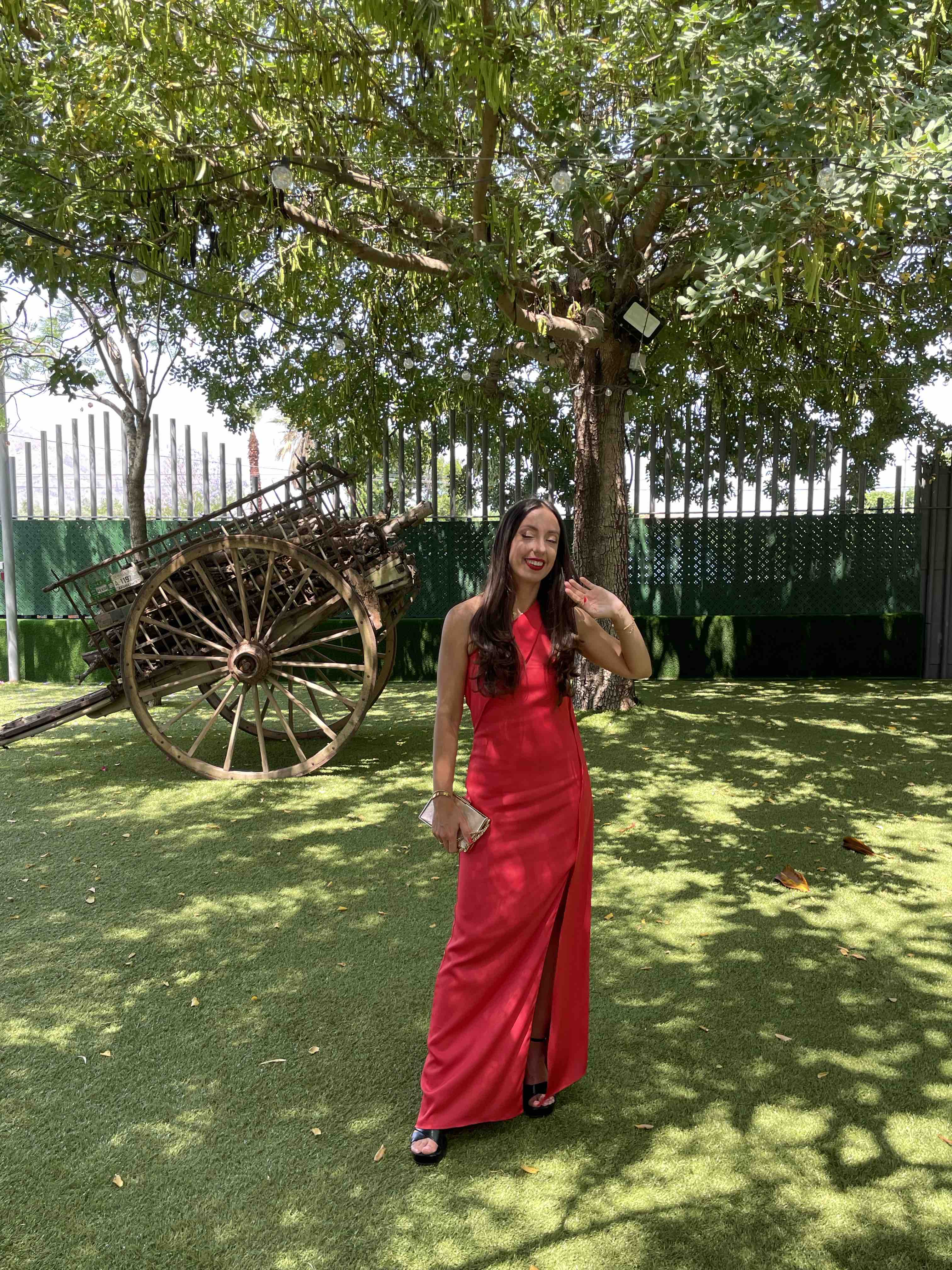 Vestido rojo Miphai — foto 1 de 3