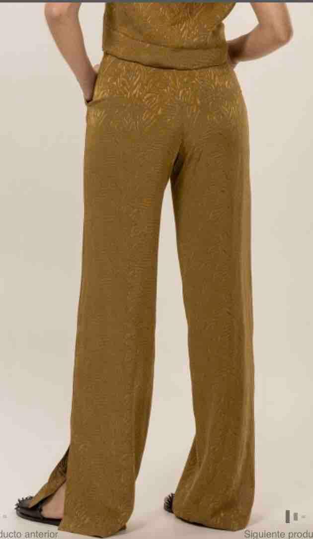 Conjunto Top i pantalón dorado System Action — foto 2 de 3
