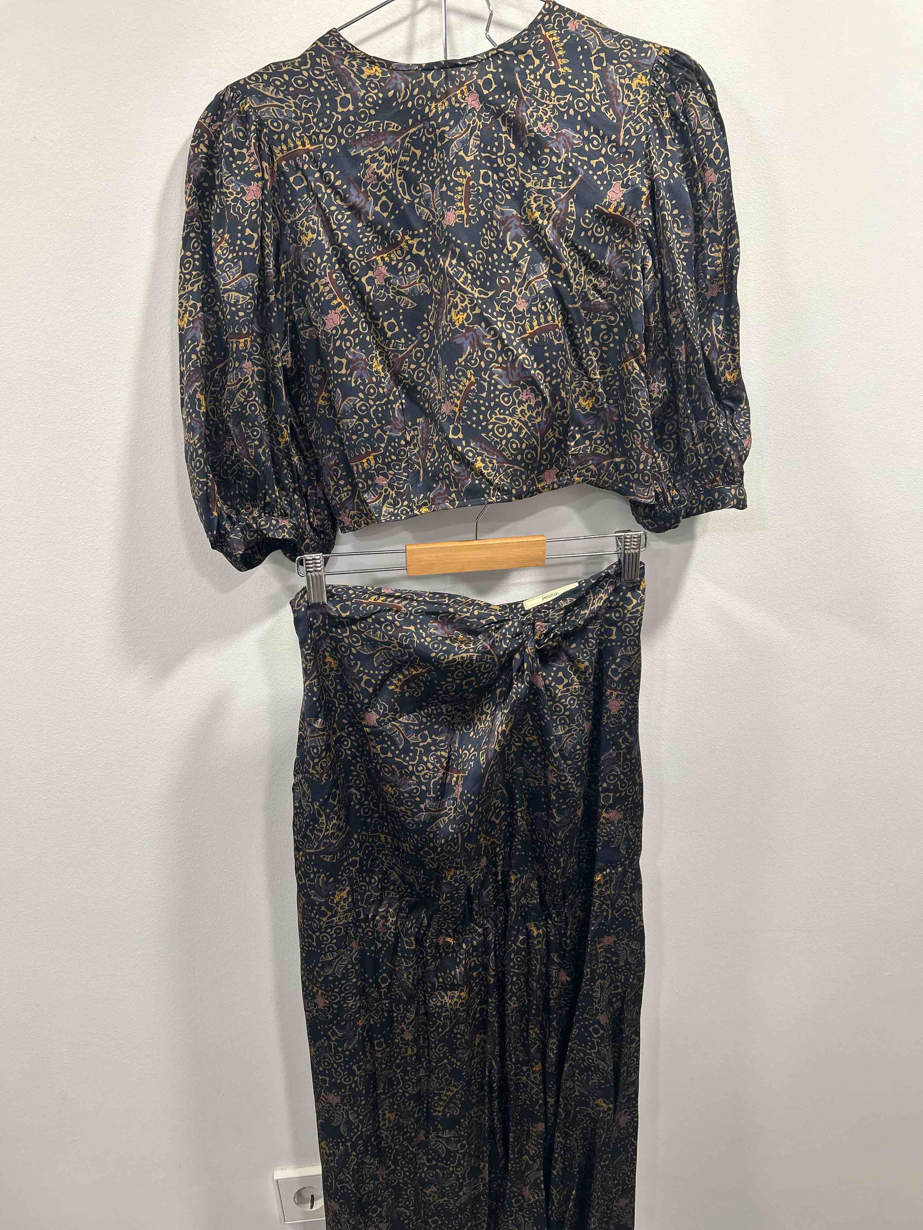 Conjunto Sessùn — foto 1 de 6