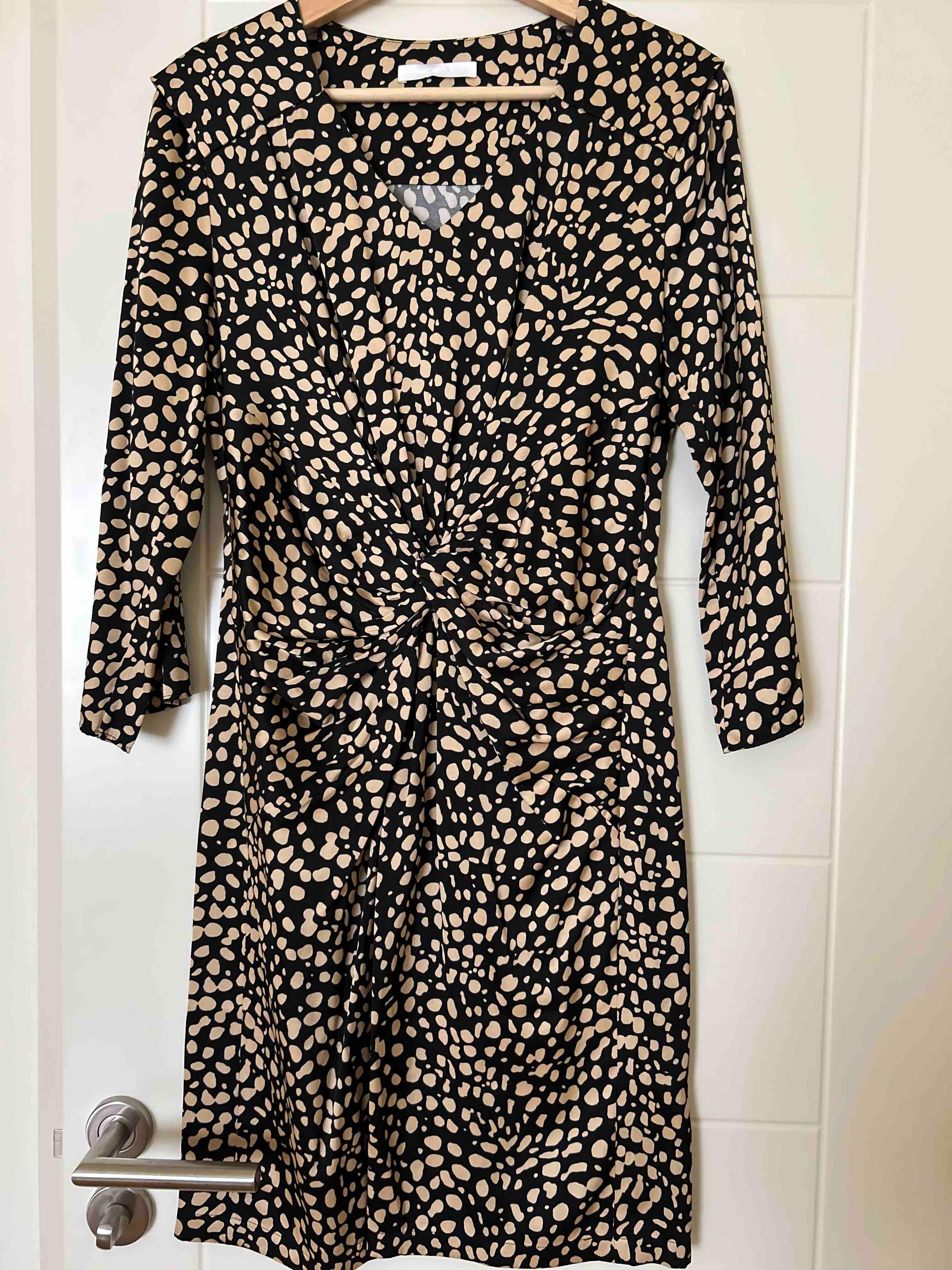Vestido corto estampado Hugo Boss — foto 1 de 4