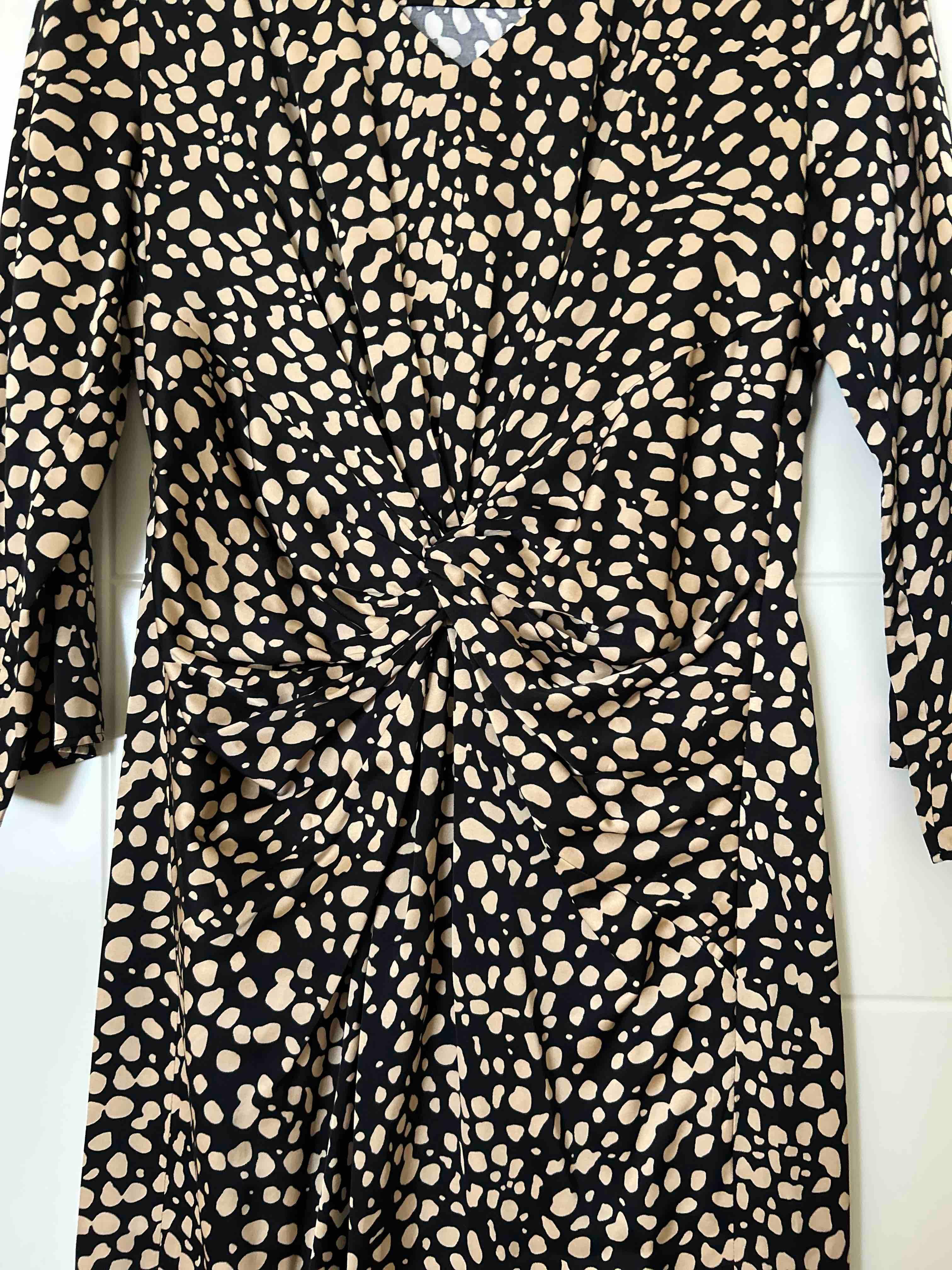 Vestido corto estampado Hugo Boss — foto 3 de 4