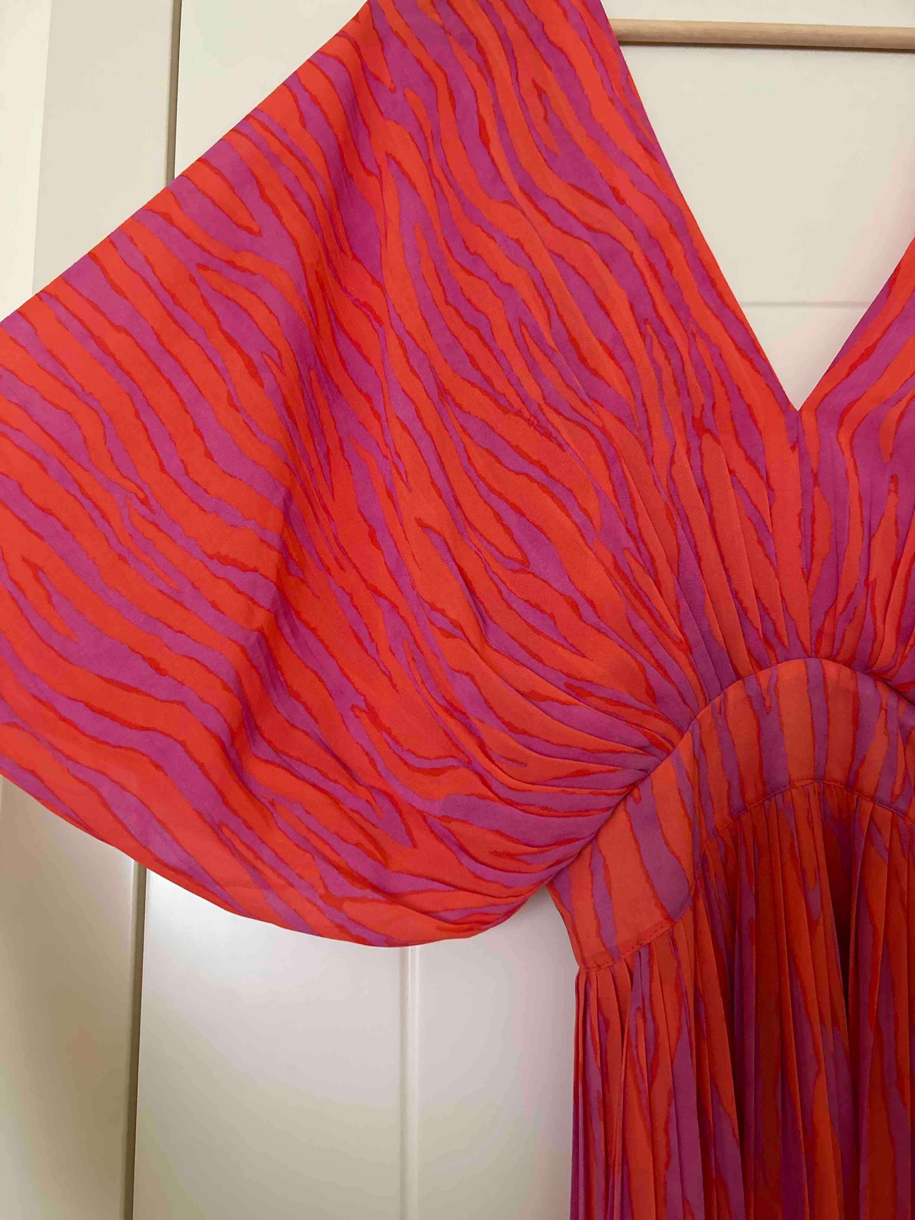 Vestido largo de colores Lola Casademunt — foto 4 de 4