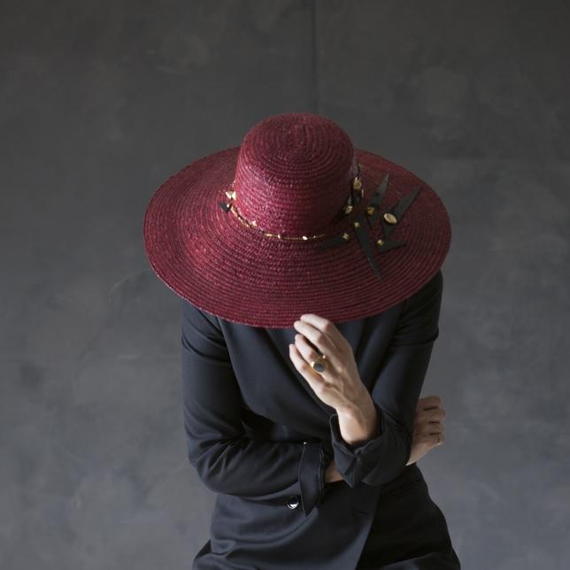 Sombrero de paja trenzada — foto 1 de 4