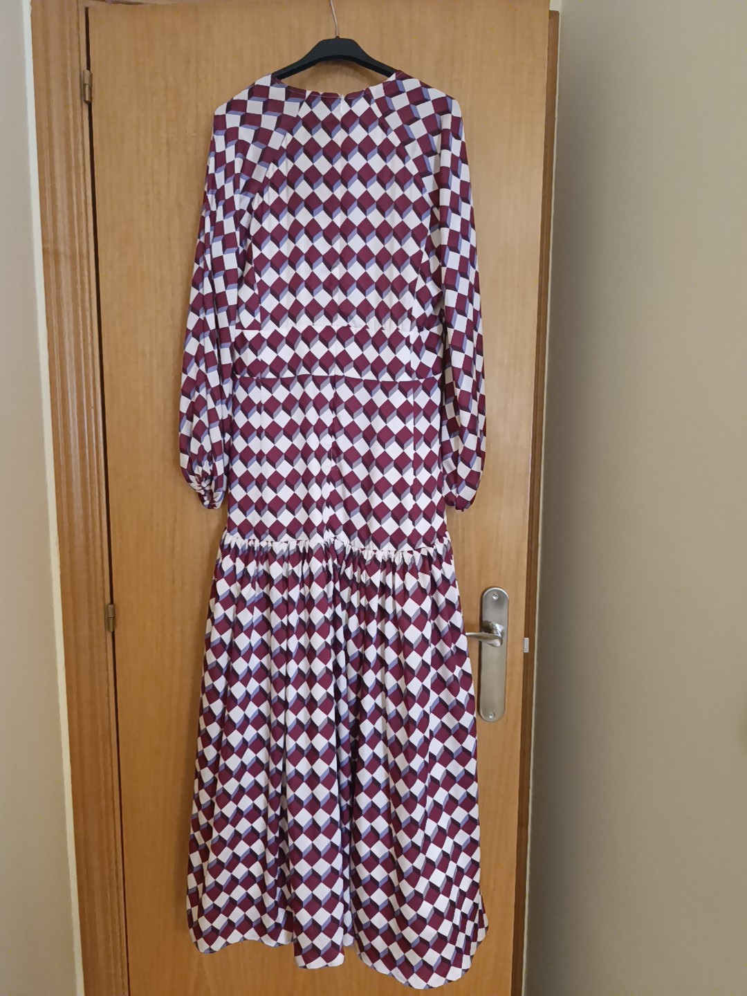 vestido IQ Colection The IQ Collection — foto 2 de 3