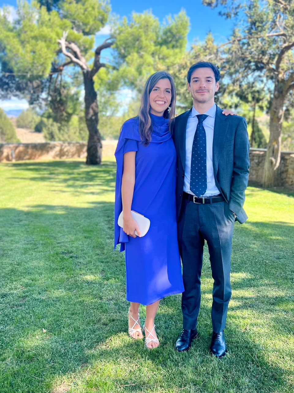 Vestido Coosy — foto 1 de 2