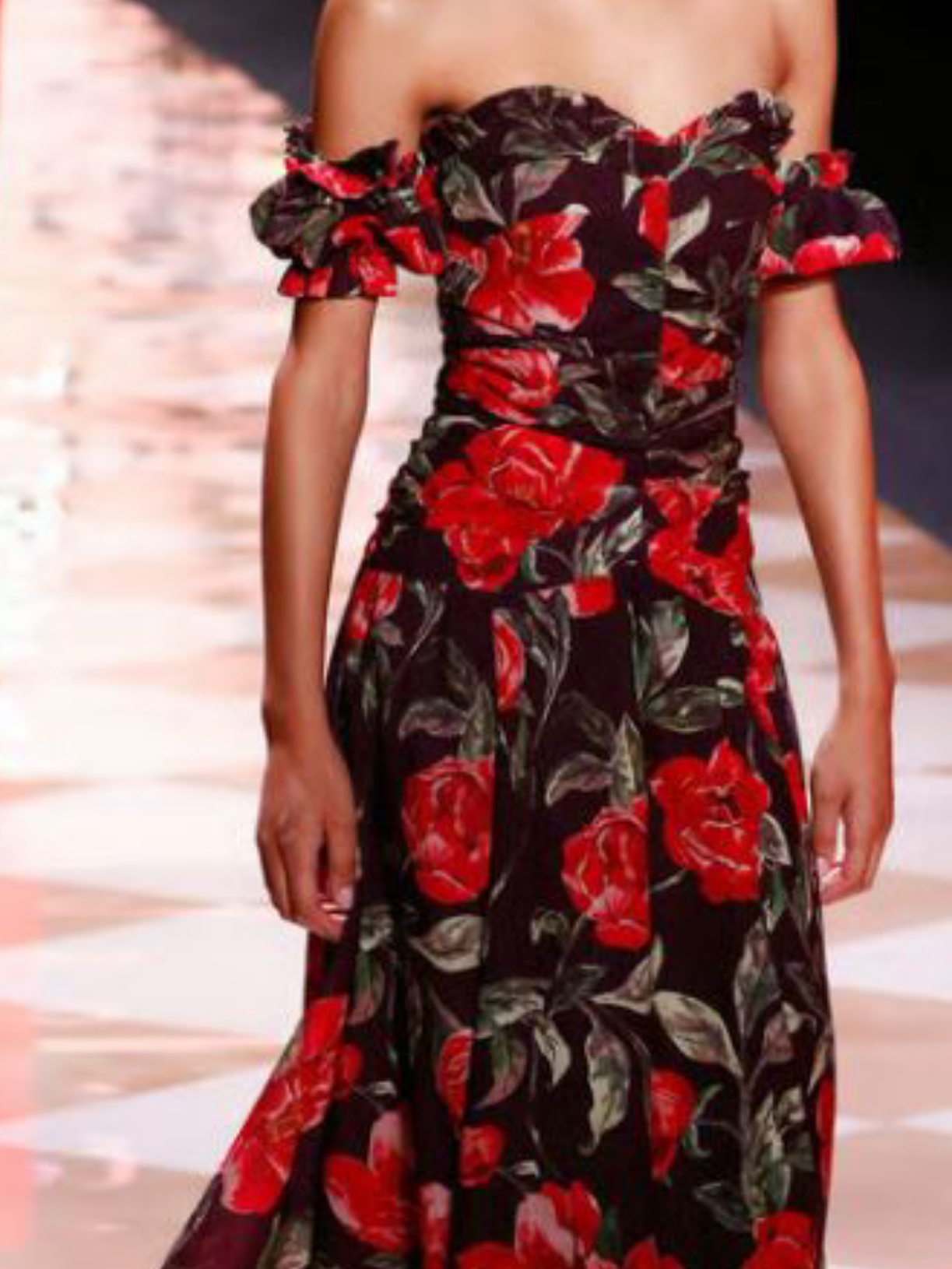 TFP Tamara Falcó Vestido largo floreado TFP by Tamara Falcó — foto 3 de 4