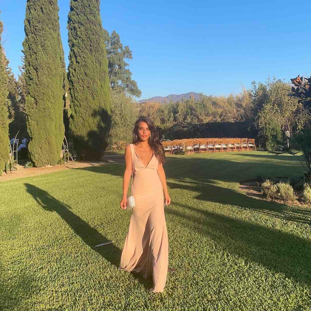 Vestido de boda / cocktail largo Invitadisima — foto 4 de 6