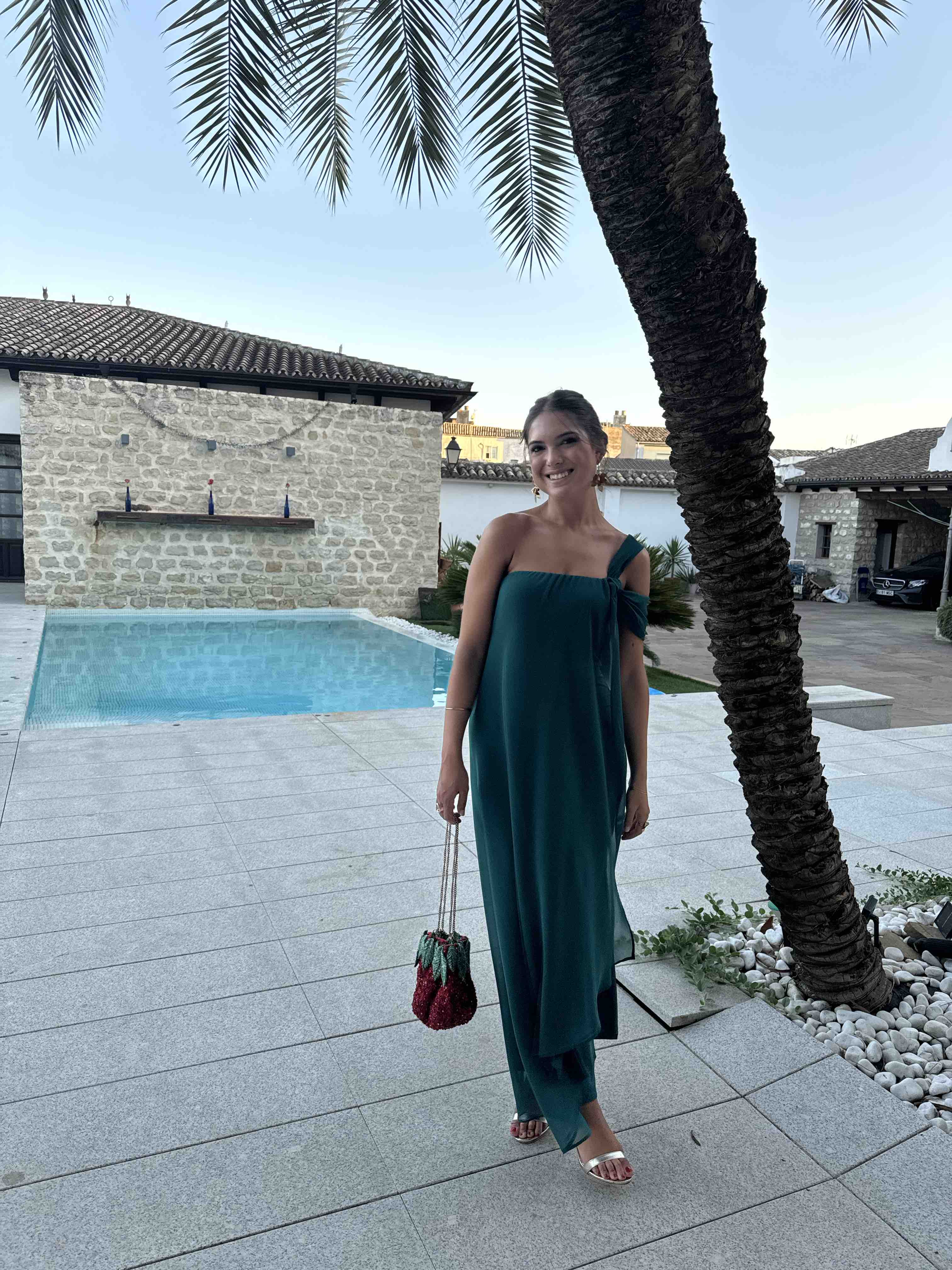 Vestido verde THE ARE — foto 2 de 3