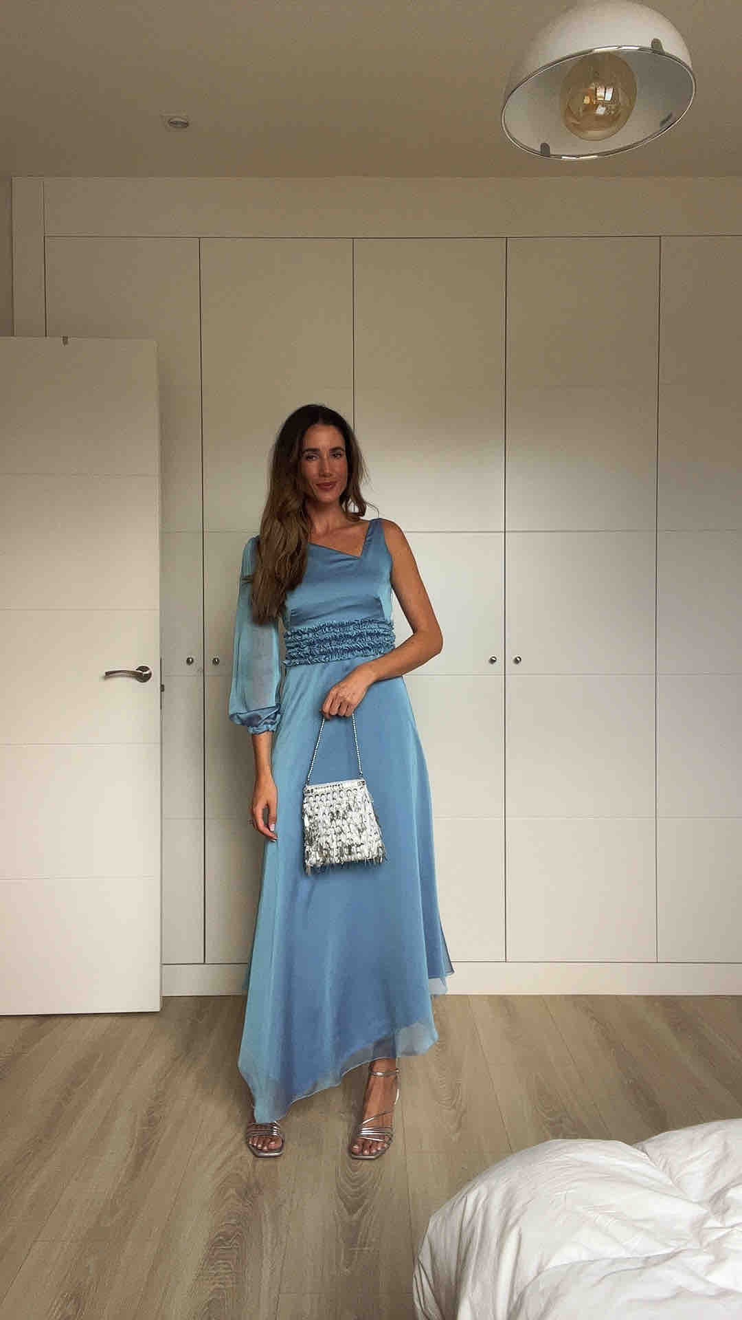 Vestido invitada azul Atelier98 — foto 1 de 6