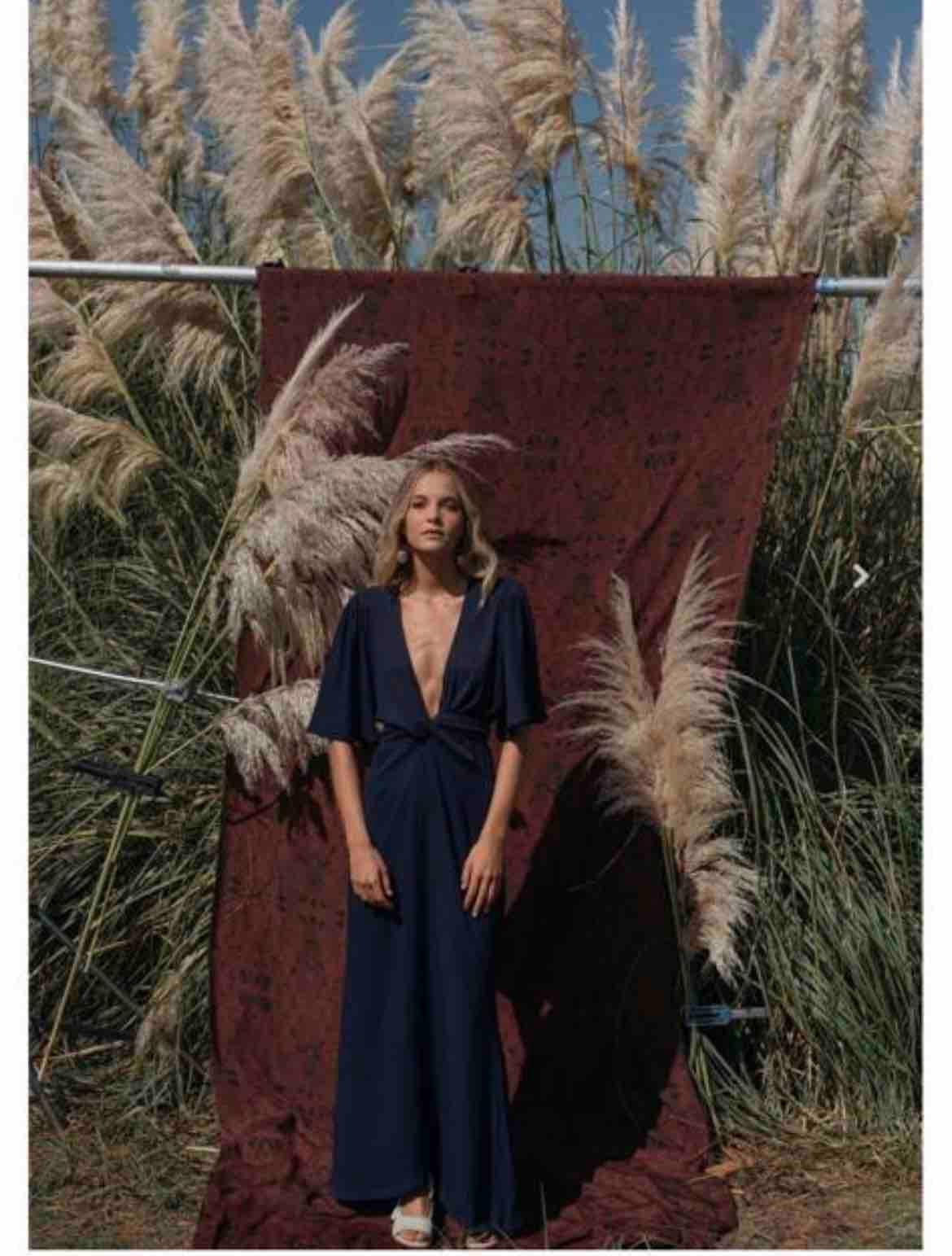 Vestido de Valentina Garí azul oscuro — foto 1 de 4