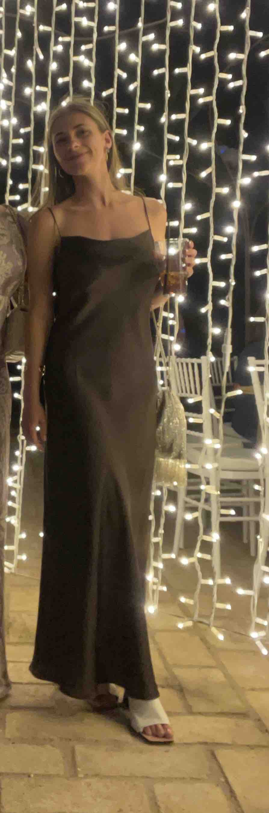Vestido invitada chocolate Massimo Dutti — foto 2 de 2