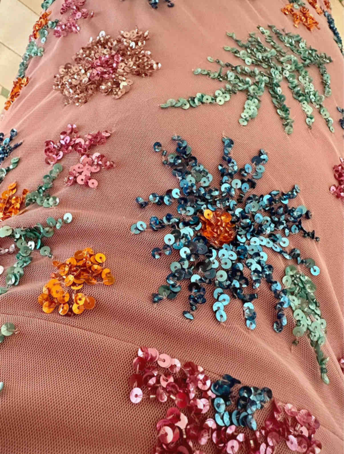 Vestido de invitada Asos Design — foto 4 de 6