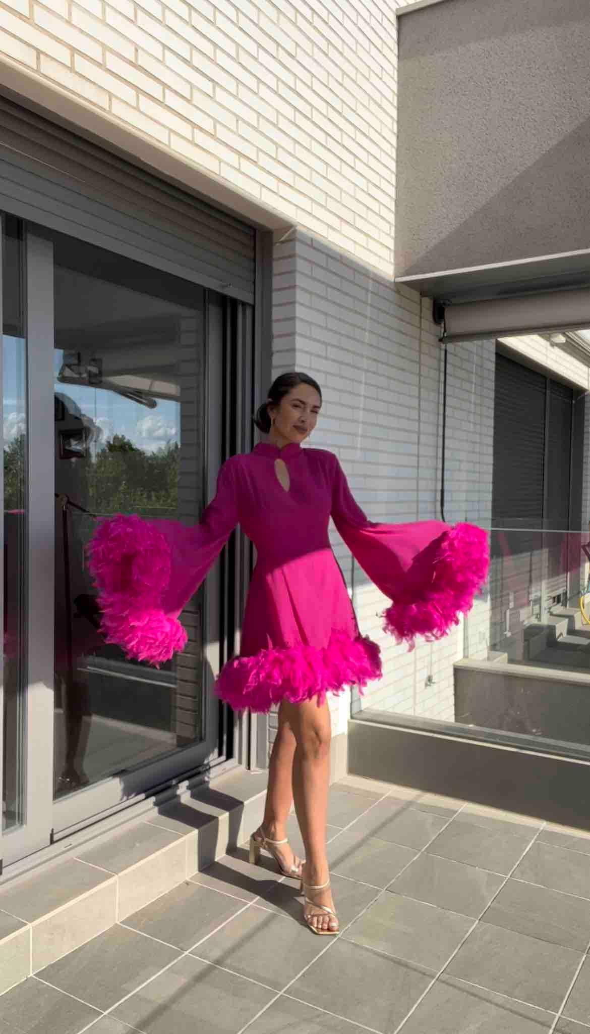 Vestido rosa invitada Lizzana — foto 1 de 4