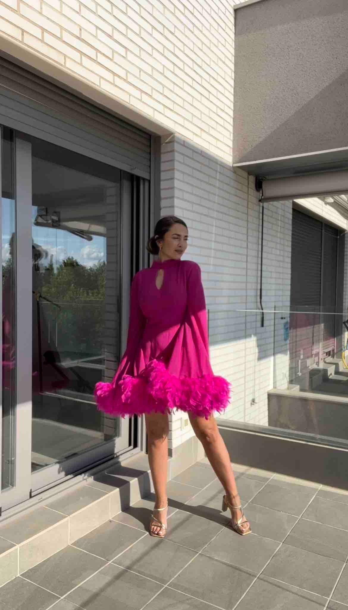 Vestido rosa invitada Lizzana — foto 3 de 4