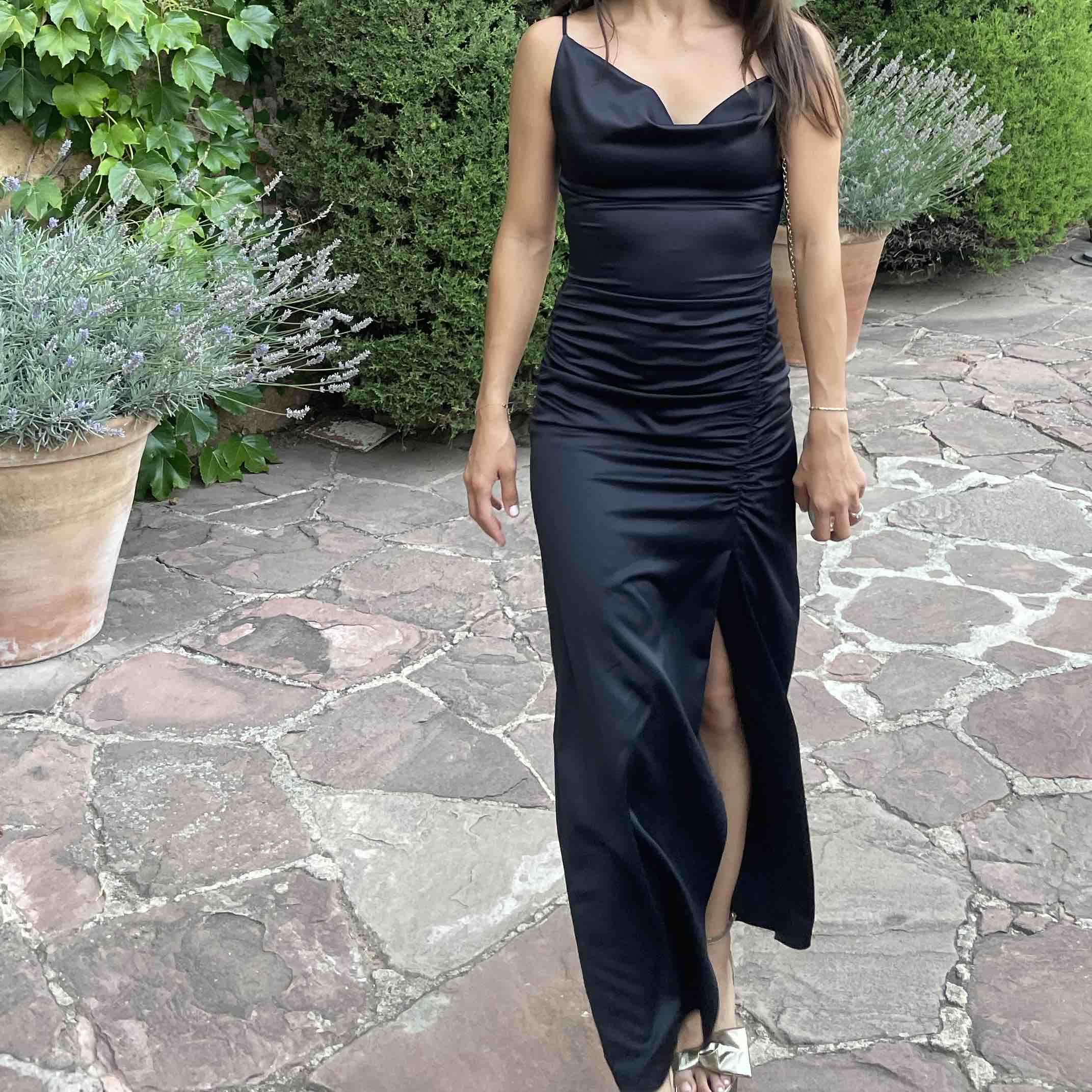 Vestido Midi Maje Negro — foto 5 de 6