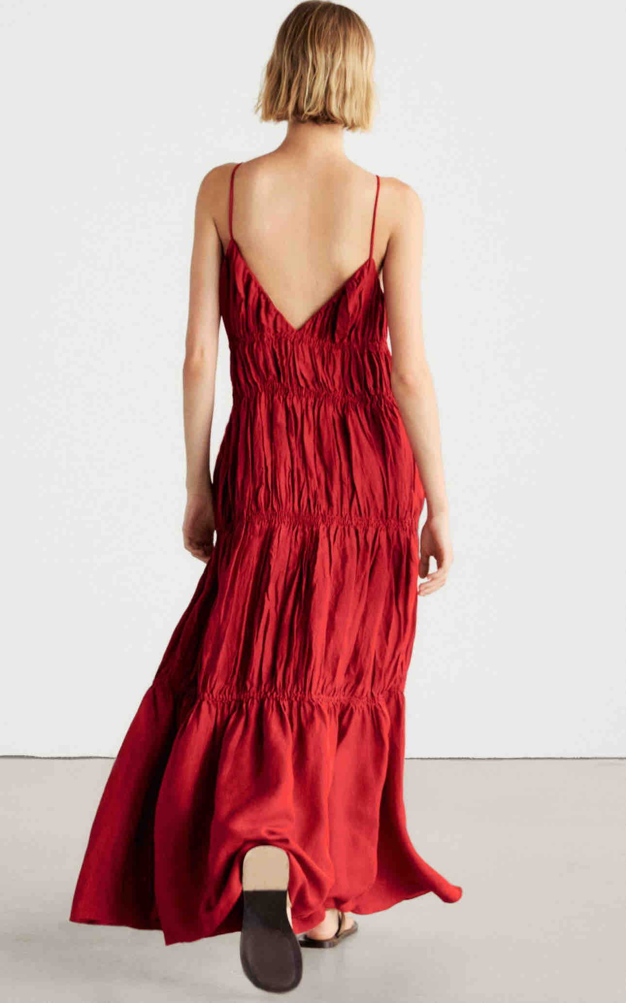 Vestido rojo fruncido Massimo Dutti talla M — foto 3 de 5