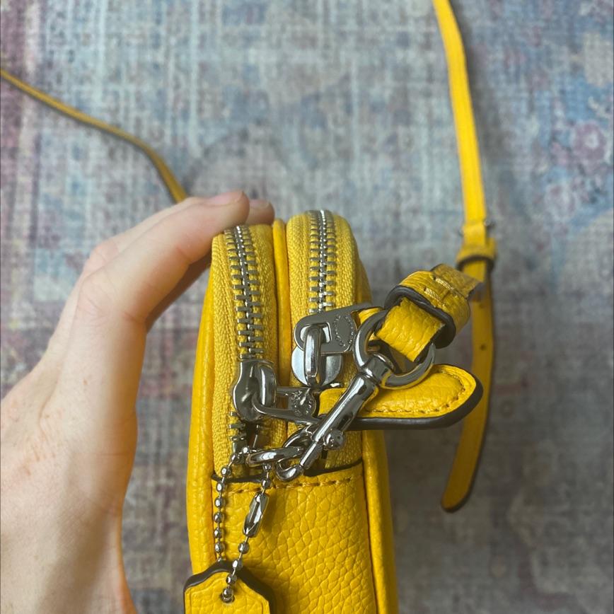 bolso amarillo Coach COACH. — foto 3 de 5
