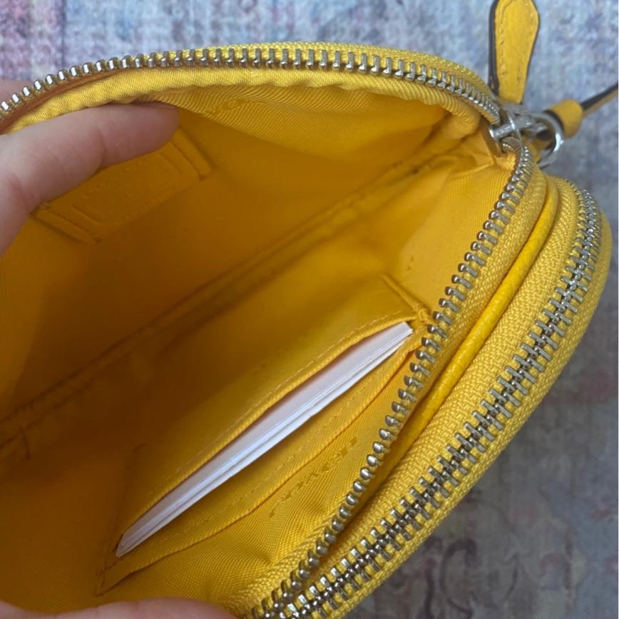 bolso amarillo Coach COACH. — foto 4 de 5