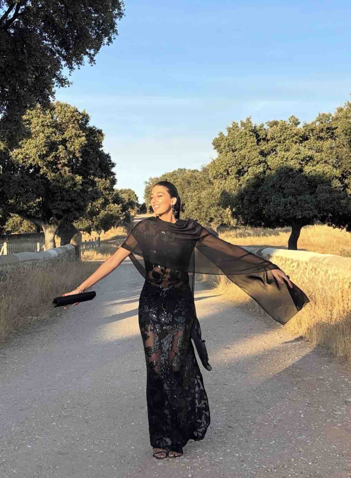 Vestido negro transparencias LiuJo Liu Jo — foto 1 de 5