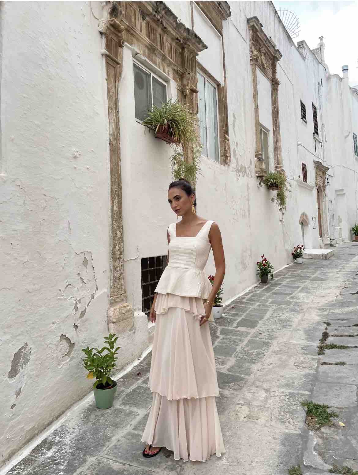 Vestido de Rental Mode — foto 1 de 3
