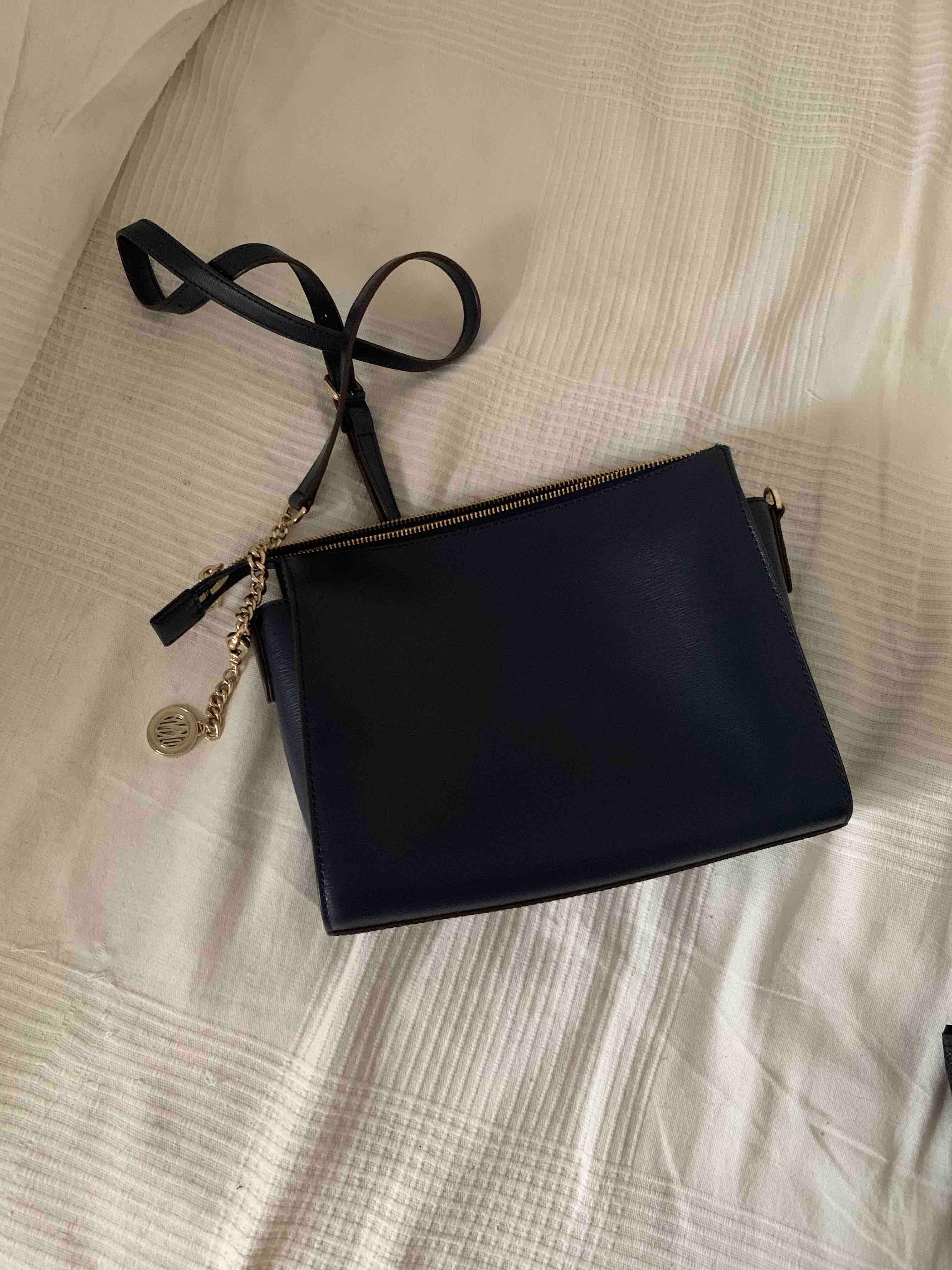 Bolso DKNY — foto 2 de 5
